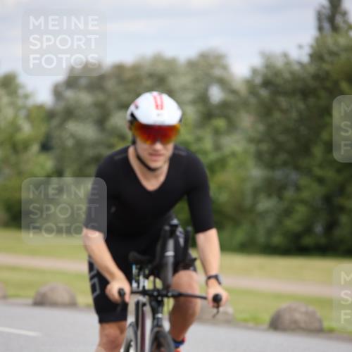 16.06.2024 - 26. Vierlanden-Triathlon Jannik Wohlers http://msf.ph/oto/6334891 16.06.2024 11:17:30 Radfahren 41, 45, 71, 217, 388 meine-sportfotos.de