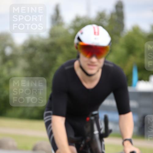 16.06.2024 - 26. Vierlanden-Triathlon Jannik Wohlers http://msf.ph/oto/6334916 16.06.2024 11:17:30 Radfahren 41, 45, 71, 217, 388 meine-sportfotos.de