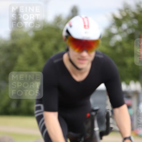 16.06.2024 - 26. Vierlanden-Triathlon Jannik Wohlers http://msf.ph/oto/6334922 16.06.2024 11:17:30 Radfahren 41, 45, 71, 217, 388 meine-sportfotos.de