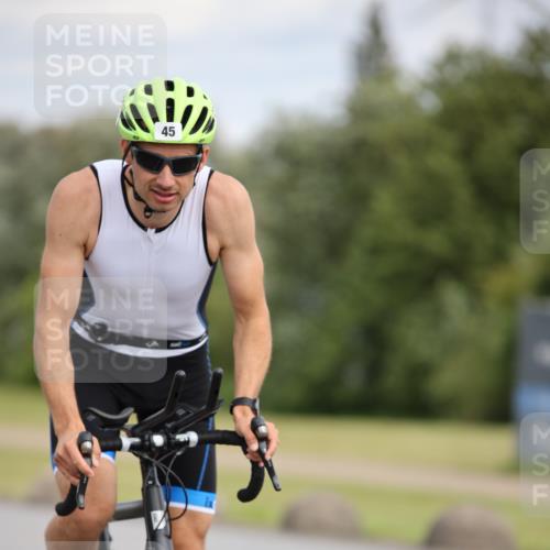 16.06.2024 - 26. Vierlanden-Triathlon Jannik Wohlers http://msf.ph/oto/6334932 16.06.2024 11:17:32 Radfahren 41, 45, 71, 217, 388, 437 meine-sportfotos.de