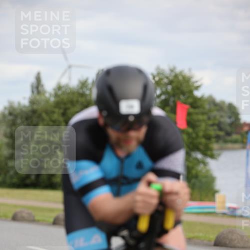 16.06.2024 - 26. Vierlanden-Triathlon Jannik Wohlers http://msf.ph/oto/6334966 16.06.2024 11:17:36 Radfahren 5, 41, 45, 71, 78, 79, 151, 217, 388, 437 meine-sportfotos.de