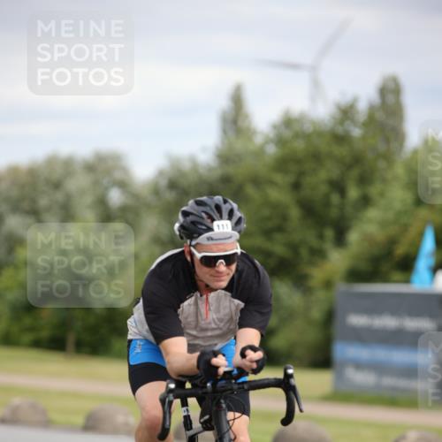 16.06.2024 - 26. Vierlanden-Triathlon Jannik Wohlers http://msf.ph/oto/6334995 16.06.2024 11:17:45 Radfahren 86, 111, 151 meine-sportfotos.de