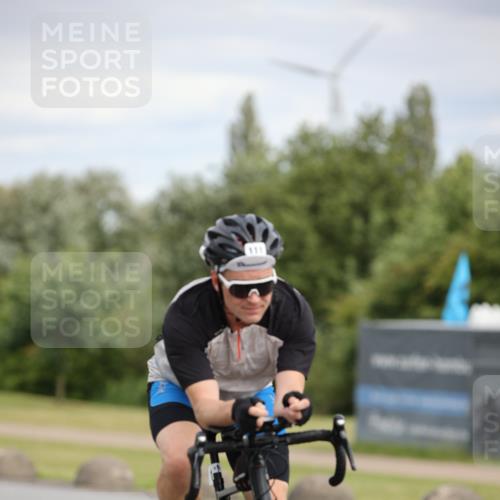 16.06.2024 - 26. Vierlanden-Triathlon Jannik Wohlers http://msf.ph/oto/6334997 16.06.2024 11:17:46 Radfahren 86, 111 meine-sportfotos.de