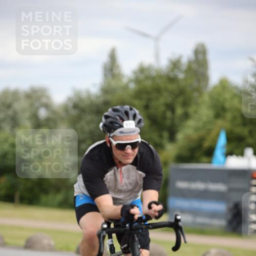 16.06.2024 - 26. Vierlanden-Triathlon Jannik Wohlers http://msf.ph/oto/6334998 16.06.2024 11:17:46 Radfahren 86, 111 meine-sportfotos.de