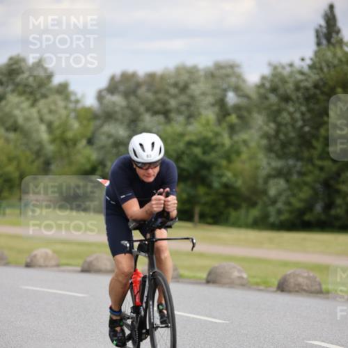 16.06.2024 - 26. Vierlanden-Triathlon Jannik Wohlers http://msf.ph/oto/6335012 16.06.2024 11:18:08 Radfahren 25, 83, 105, 359, 370, 438, 470 meine-sportfotos.de