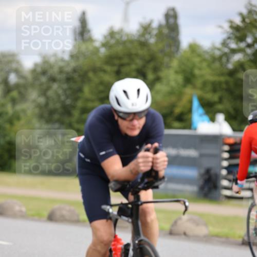 16.06.2024 - 26. Vierlanden-Triathlon Jannik Wohlers http://msf.ph/oto/6335036 16.06.2024 11:18:09 Radfahren 25, 83, 105, 359, 370, 438, 470 meine-sportfotos.de