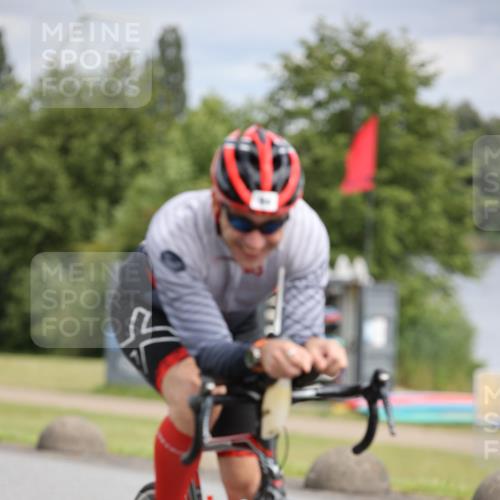 16.06.2024 - 26. Vierlanden-Triathlon Jannik Wohlers http://msf.ph/oto/6335084 16.06.2024 11:18:19 Radfahren 94 meine-sportfotos.de