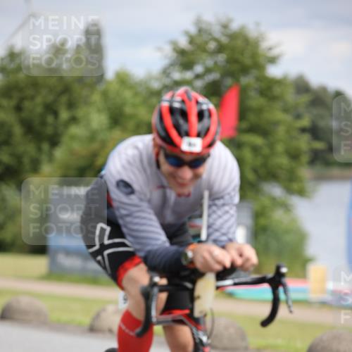 16.06.2024 - 26. Vierlanden-Triathlon Jannik Wohlers http://msf.ph/oto/6335086 16.06.2024 11:18:19 Radfahren 94 meine-sportfotos.de