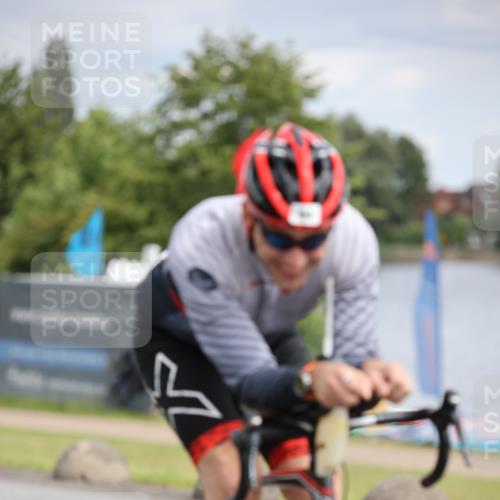 16.06.2024 - 26. Vierlanden-Triathlon Jannik Wohlers http://msf.ph/oto/6335090 16.06.2024 11:18:19 Radfahren 94 meine-sportfotos.de
