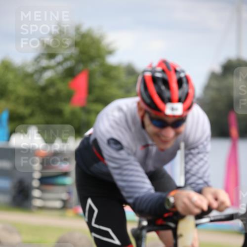 16.06.2024 - 26. Vierlanden-Triathlon Jannik Wohlers http://msf.ph/oto/6335095 16.06.2024 11:18:19 Radfahren 94 meine-sportfotos.de
