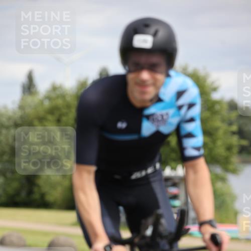 16.06.2024 - 26. Vierlanden-Triathlon Jannik Wohlers http://msf.ph/oto/6335123 16.06.2024 11:18:25 Radfahren 17, 94, 119, 135, 354 meine-sportfotos.de