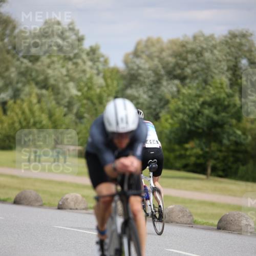 16.06.2024 - 26. Vierlanden-Triathlon Jannik Wohlers http://msf.ph/oto/6335148 16.06.2024 11:18:45 Radfahren 22, 27, 31, 106, 140, 414 meine-sportfotos.de