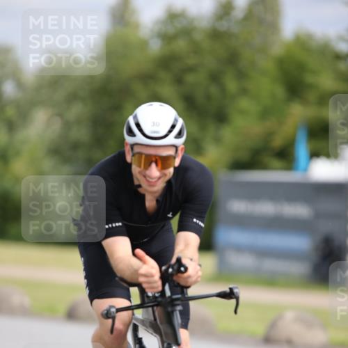 16.06.2024 - 26. Vierlanden-Triathlon Jannik Wohlers http://msf.ph/oto/6335204 16.06.2024 11:18:50 Radfahren 27, 30, 31, 47, 106, 414 meine-sportfotos.de