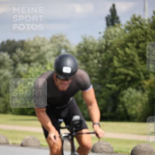 16.06.2024 - 26. Vierlanden-Triathlon Jannik Wohlers http://msf.ph/oto/6335254 16.06.2024 11:19:52 Radfahren 67, 132, 166 meine-sportfotos.de