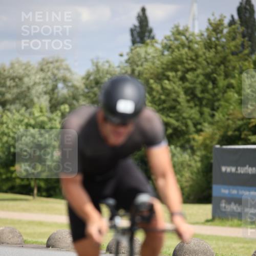 16.06.2024 - 26. Vierlanden-Triathlon Jannik Wohlers http://msf.ph/oto/6335261 16.06.2024 11:19:53 Radfahren 63, 67, 166 meine-sportfotos.de