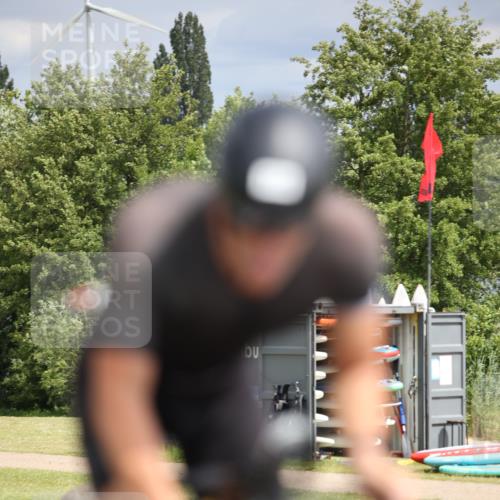 16.06.2024 - 26. Vierlanden-Triathlon Jannik Wohlers http://msf.ph/oto/6335273 16.06.2024 11:19:53 Radfahren 63, 67, 166 meine-sportfotos.de