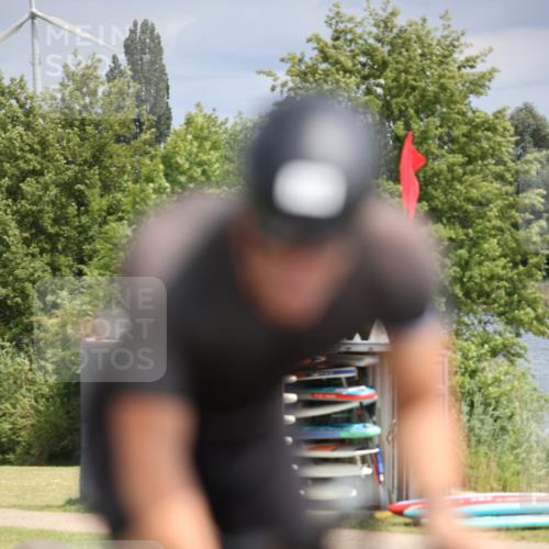 16.06.2024 - 26. Vierlanden-Triathlon Jannik Wohlers http://msf.ph/oto/6335275 16.06.2024 11:19:53 Radfahren 63, 67, 166 meine-sportfotos.de