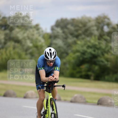 16.06.2024 - 26. Vierlanden-Triathlon Jannik Wohlers http://msf.ph/oto/6335311 16.06.2024 11:20:06 Radfahren 14, 150 meine-sportfotos.de