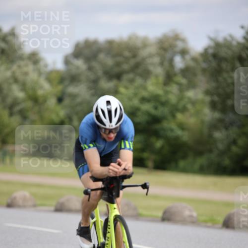 16.06.2024 - 26. Vierlanden-Triathlon Jannik Wohlers http://msf.ph/oto/6335321 16.06.2024 11:20:06 Radfahren 14, 150 meine-sportfotos.de