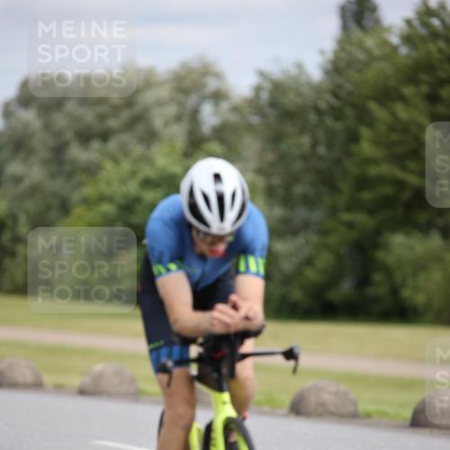 16.06.2024 - 26. Vierlanden-Triathlon Jannik Wohlers http://msf.ph/oto/6335333 16.06.2024 11:20:06 Radfahren 14, 150 meine-sportfotos.de
