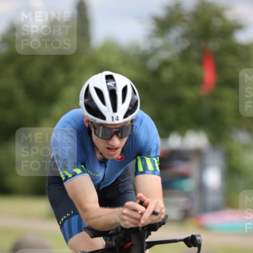 16.06.2024 - 26. Vierlanden-Triathlon Jannik Wohlers http://msf.ph/oto/6335343 16.06.2024 11:20:07 Radfahren 14, 150 meine-sportfotos.de