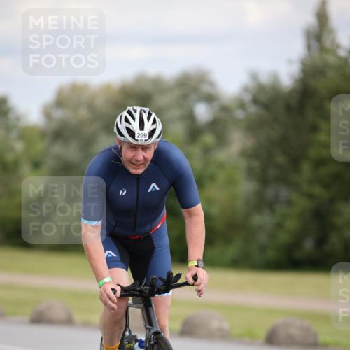 16.06.2024 - 26. Vierlanden-Triathlon Jannik Wohlers http://msf.ph/oto/6335356 16.06.2024 11:20:33 Radfahren 25, 203, 209, 628 meine-sportfotos.de