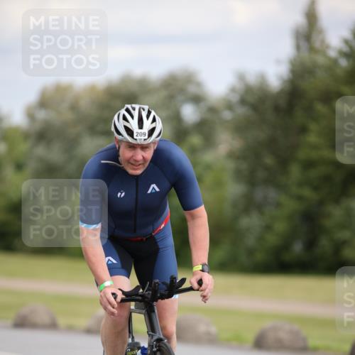 16.06.2024 - 26. Vierlanden-Triathlon Jannik Wohlers http://msf.ph/oto/6335358 16.06.2024 11:20:33 Radfahren 25, 203, 209, 628 meine-sportfotos.de