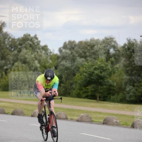 16.06.2024 - 26. Vierlanden-Triathlon Jannik Wohlers http://msf.ph/oto/6335418 16.06.2024 11:20:57 Radfahren 54, 127, 449, 454, 635 meine-sportfotos.de