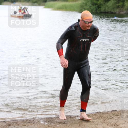 16.06.2024 - 26. Vierlanden-Triathlon Strokosch-Dieckow http://msf.ph/oto/6338593 16.06.2024 11:09:54 Schwimmen 354, 372, 386, 423, 427, 438, 354, 372, 386, 423, 427, 438 meine-sportfotos.de