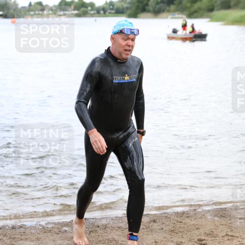 16.06.2024 - 26. Vierlanden-Triathlon Strokosch-Dieckow http://msf.ph/oto/6338597 16.06.2024 11:09:56 Schwimmen 354, 372, 386, 423, 427, 438, 354, 372, 386, 423, 427, 438 meine-sportfotos.de