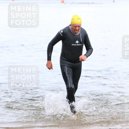 16.06.2024 - 26. Vierlanden-Triathlon Strokosch-Dieckow http://msf.ph/oto/6338611 16.06.2024 11:10:06 Schwimmen 354, 372, 386, 408, 423, 427, 438, 354, 372, 386, 408, 423, 427, 438 meine-sportfotos.de