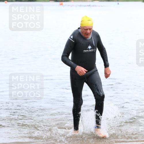 16.06.2024 - 26. Vierlanden-Triathlon Strokosch-Dieckow http://msf.ph/oto/6338614 16.06.2024 11:10:06 Schwimmen 354, 372, 386, 408, 423, 427, 438, 354, 372, 386, 408, 423, 427, 438 meine-sportfotos.de