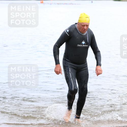 16.06.2024 - 26. Vierlanden-Triathlon Strokosch-Dieckow http://msf.ph/oto/6338617 16.06.2024 11:10:06 Schwimmen 354, 372, 386, 408, 423, 427, 438, 354, 372, 386, 408, 423, 427, 438 meine-sportfotos.de