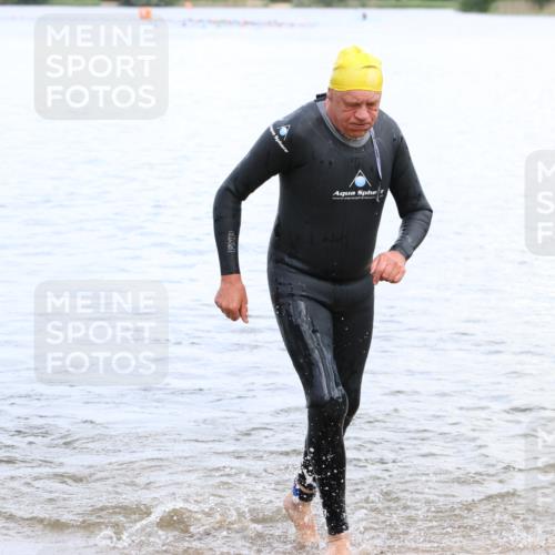 16.06.2024 - 26. Vierlanden-Triathlon Strokosch-Dieckow http://msf.ph/oto/6338619 16.06.2024 11:10:07 Schwimmen 354, 372, 386, 408, 423, 427, 438, 354, 372, 386, 408, 423, 427, 438 meine-sportfotos.de