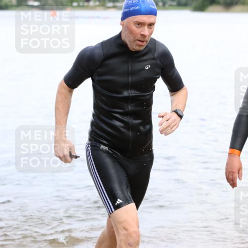16.06.2024 - 26. Vierlanden-Triathlon Strokosch-Dieckow http://msf.ph/oto/6338628 16.06.2024 11:10:22 Schwimmen 408, 421, 449, 408, 421, 449 meine-sportfotos.de