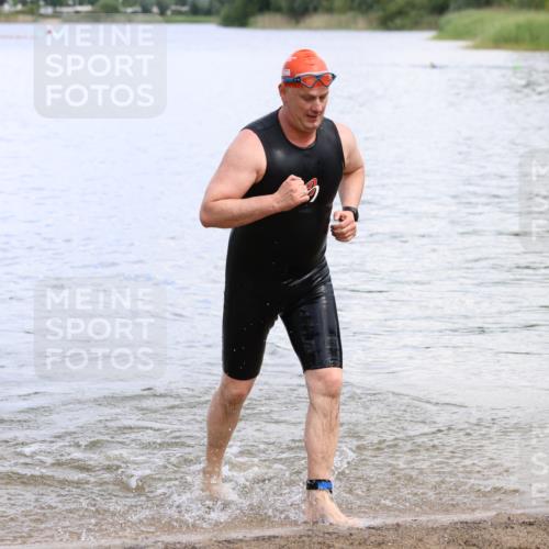 16.06.2024 - 26. Vierlanden-Triathlon Strokosch-Dieckow http://msf.ph/oto/6338633 16.06.2024 11:10:54 Schwimmen 473, 473 meine-sportfotos.de