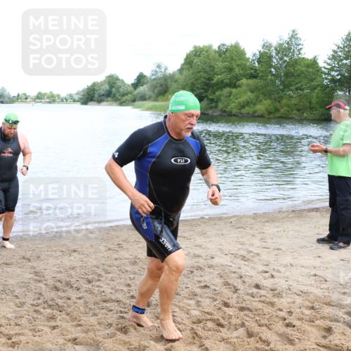 16.06.2024 - 26. Vierlanden-Triathlon Strokosch-Dieckow http://msf.ph/oto/6338653 16.06.2024 11:11:54 Schwimmen 360, 403, 360, 403 meine-sportfotos.de