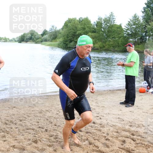 16.06.2024 - 26. Vierlanden-Triathlon Strokosch-Dieckow http://msf.ph/oto/6338655 16.06.2024 11:11:54 Schwimmen 360, 403, 360, 403 meine-sportfotos.de