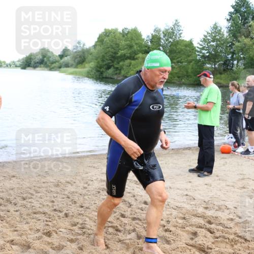 16.06.2024 - 26. Vierlanden-Triathlon Strokosch-Dieckow http://msf.ph/oto/6338656 16.06.2024 11:11:55 Schwimmen 360, 403, 360, 403 meine-sportfotos.de