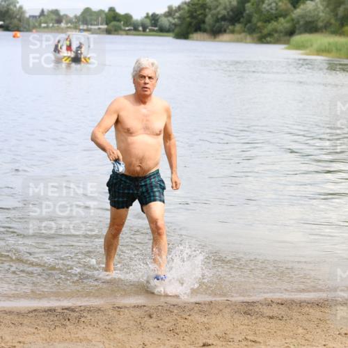 16.06.2024 - 26. Vierlanden-Triathlon Strokosch-Dieckow http://msf.ph/oto/6338680 16.06.2024 11:13:46 Schwimmen 461, 626, 461, 626 meine-sportfotos.de