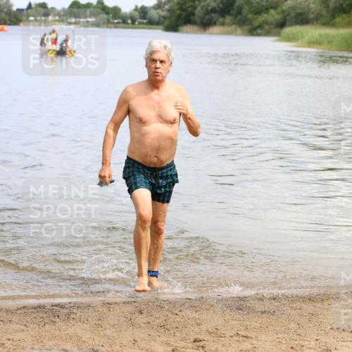 16.06.2024 - 26. Vierlanden-Triathlon Strokosch-Dieckow http://msf.ph/oto/6338683 16.06.2024 11:13:46 Schwimmen 461, 626, 461, 626 meine-sportfotos.de