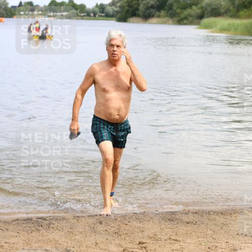 16.06.2024 - 26. Vierlanden-Triathlon Strokosch-Dieckow http://msf.ph/oto/6338684 16.06.2024 11:13:46 Schwimmen 461, 626, 461, 626 meine-sportfotos.de