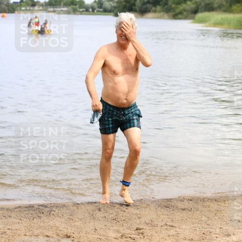 16.06.2024 - 26. Vierlanden-Triathlon Strokosch-Dieckow http://msf.ph/oto/6338687 16.06.2024 11:13:46 Schwimmen 461, 626, 461, 626 meine-sportfotos.de
