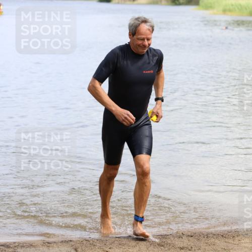 16.06.2024 - 26. Vierlanden-Triathlon Strokosch-Dieckow http://msf.ph/oto/6338691 16.06.2024 11:14:20 Schwimmen 378, 628, 378, 628 meine-sportfotos.de