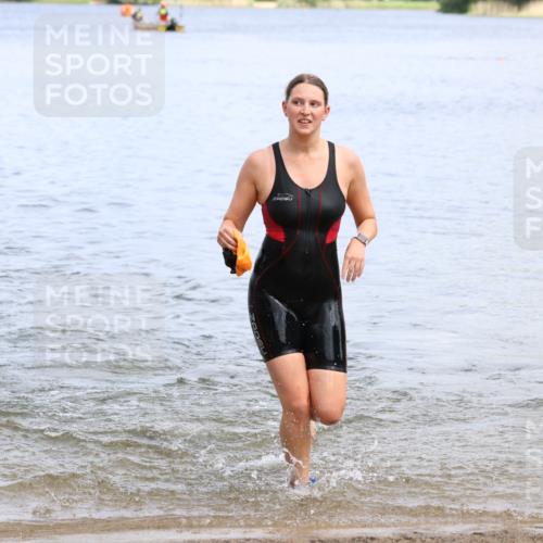 16.06.2024 - 26. Vierlanden-Triathlon Strokosch-Dieckow http://msf.ph/oto/6338711 16.06.2024 11:14:42 Schwimmen 584, 635, 1279, 584, 635, 1279 meine-sportfotos.de