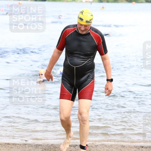 16.06.2024 - 26. Vierlanden-Triathlon Strokosch-Dieckow http://msf.ph/oto/6338715 16.06.2024 11:14:45 Schwimmen 564, 584, 635, 1279, 564, 584, 635, 1279 meine-sportfotos.de