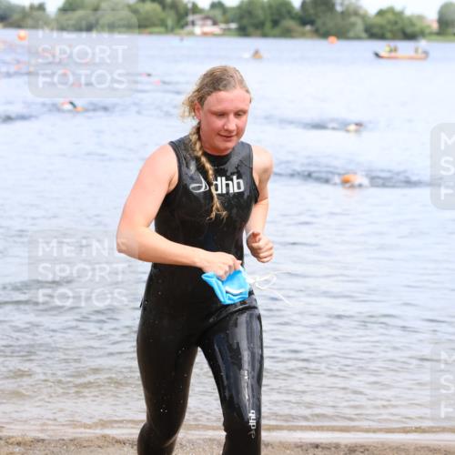 16.06.2024 - 26. Vierlanden-Triathlon Strokosch-Dieckow http://msf.ph/oto/6338719 16.06.2024 11:14:57 Schwimmen 560, 564, 560, 564 meine-sportfotos.de