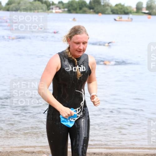 16.06.2024 - 26. Vierlanden-Triathlon Strokosch-Dieckow http://msf.ph/oto/6338720 16.06.2024 11:14:58 Schwimmen 560, 564, 560, 564 meine-sportfotos.de