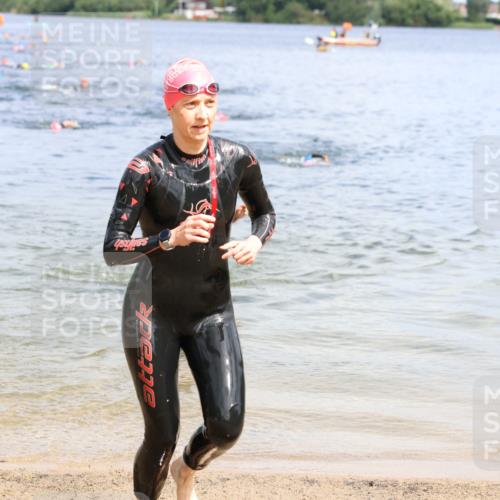 16.06.2024 - 26. Vierlanden-Triathlon Strokosch-Dieckow http://msf.ph/oto/6338740 16.06.2024 11:15:30 Schwimmen 478, 548, 581, 478, 548, 581 meine-sportfotos.de