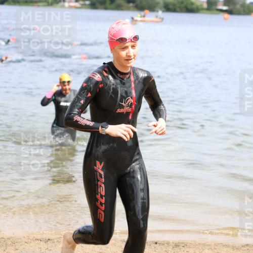 16.06.2024 - 26. Vierlanden-Triathlon Strokosch-Dieckow http://msf.ph/oto/6338742 16.06.2024 11:15:31 Schwimmen 478, 548, 581, 478, 548, 581 meine-sportfotos.de